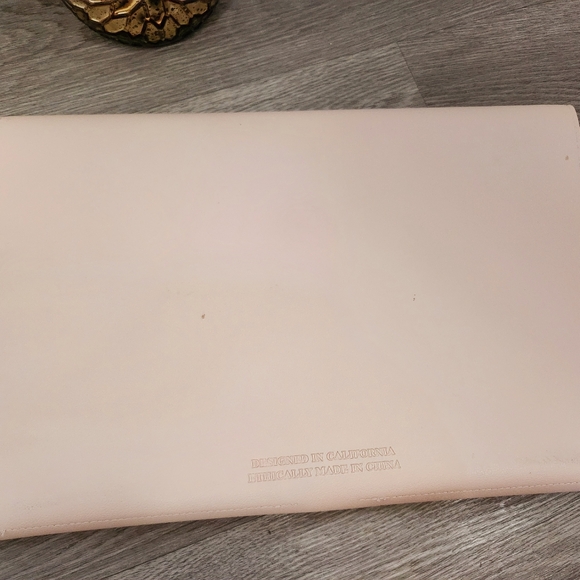 Glass Ladder Laptop portfolio - Picture 13 of 14